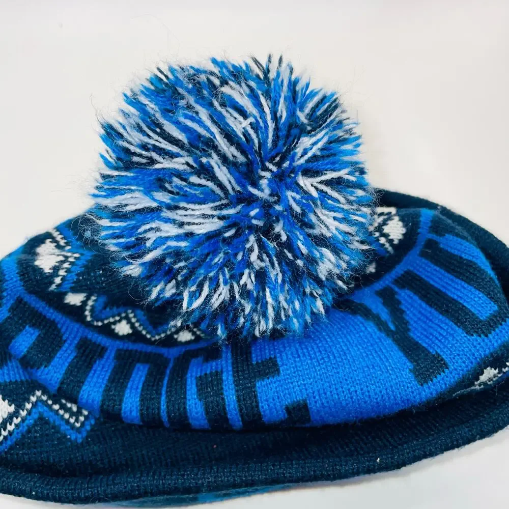 Cambridge 5K Yulefest Beanie Hat Blue Pom Winter Race Knit Men Women One Size